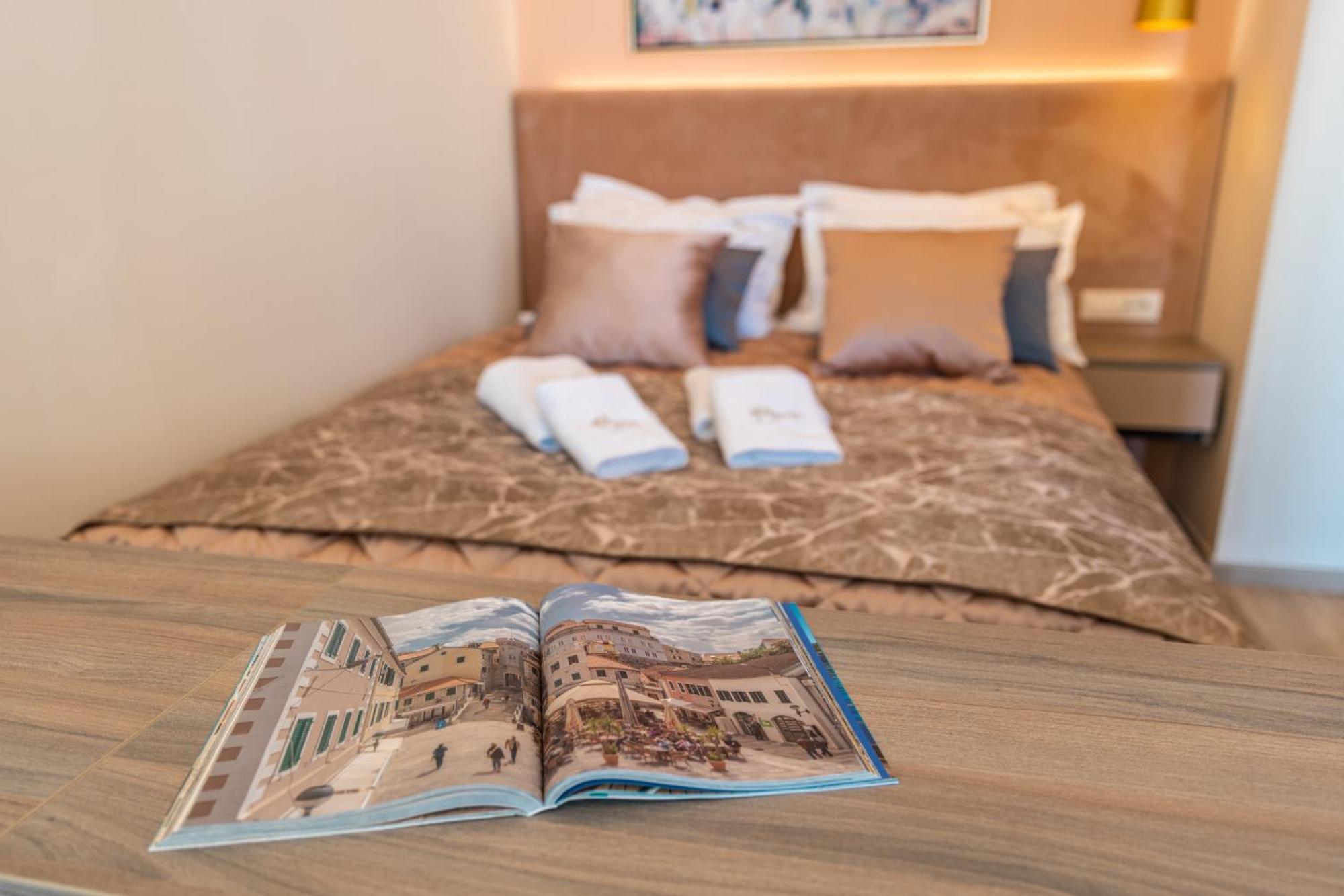 Hotel Vila Hedonija تْشيرسيك نوفي الغرفة الصورة