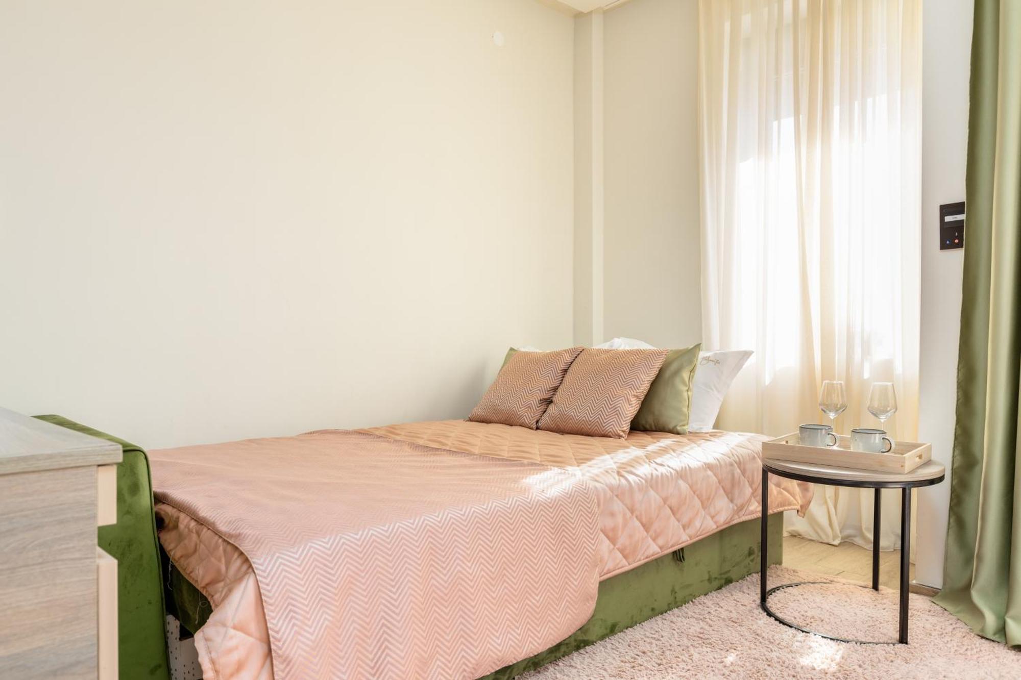 Hotel Vila Hedonija تْشيرسيك نوفي الغرفة الصورة